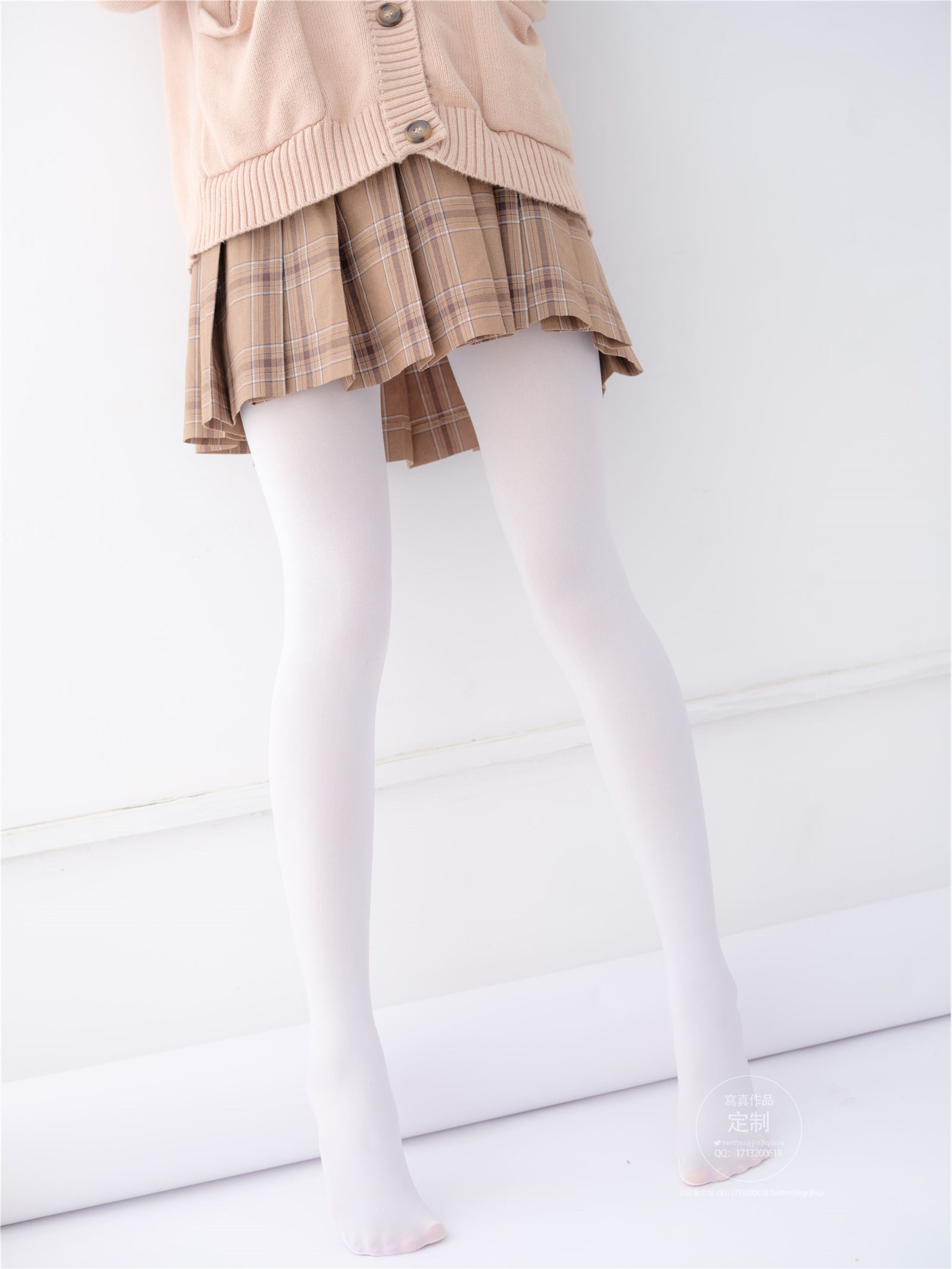 034 Emergency Plan - NO.18 One Meow White Silk Short Skirt(29)